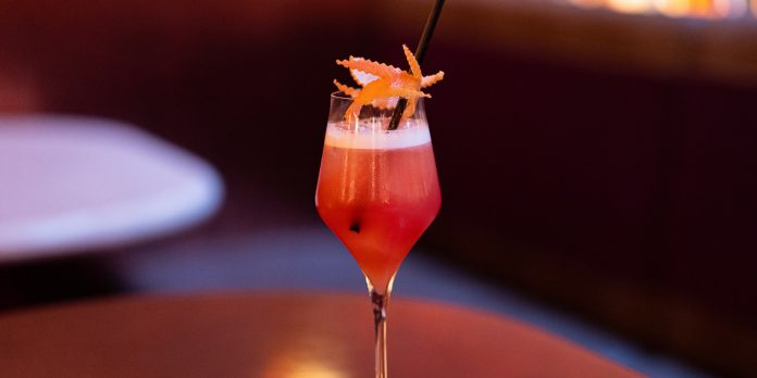 Botanical cocktail bar